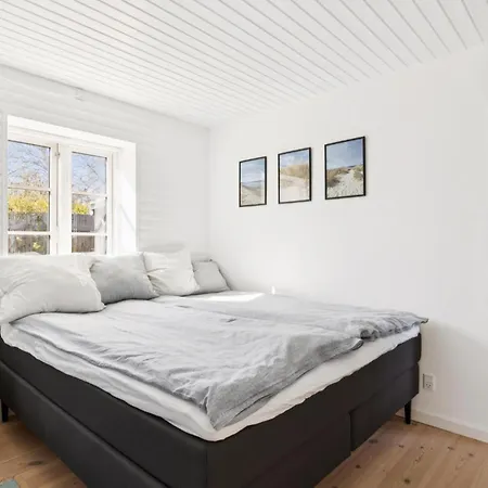 3 Bedroom Lovely In 度假居 斯莱格思